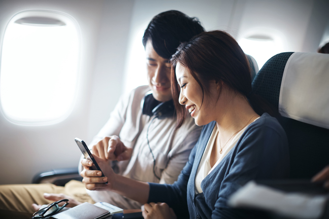 Cathay Pacific Student Plane Ticket Offers vs. Other Leading Airlines
